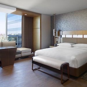 Guest room 1 King City view